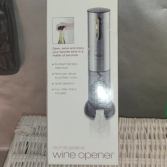 Electric Wine Opener - Picture 2 of 4